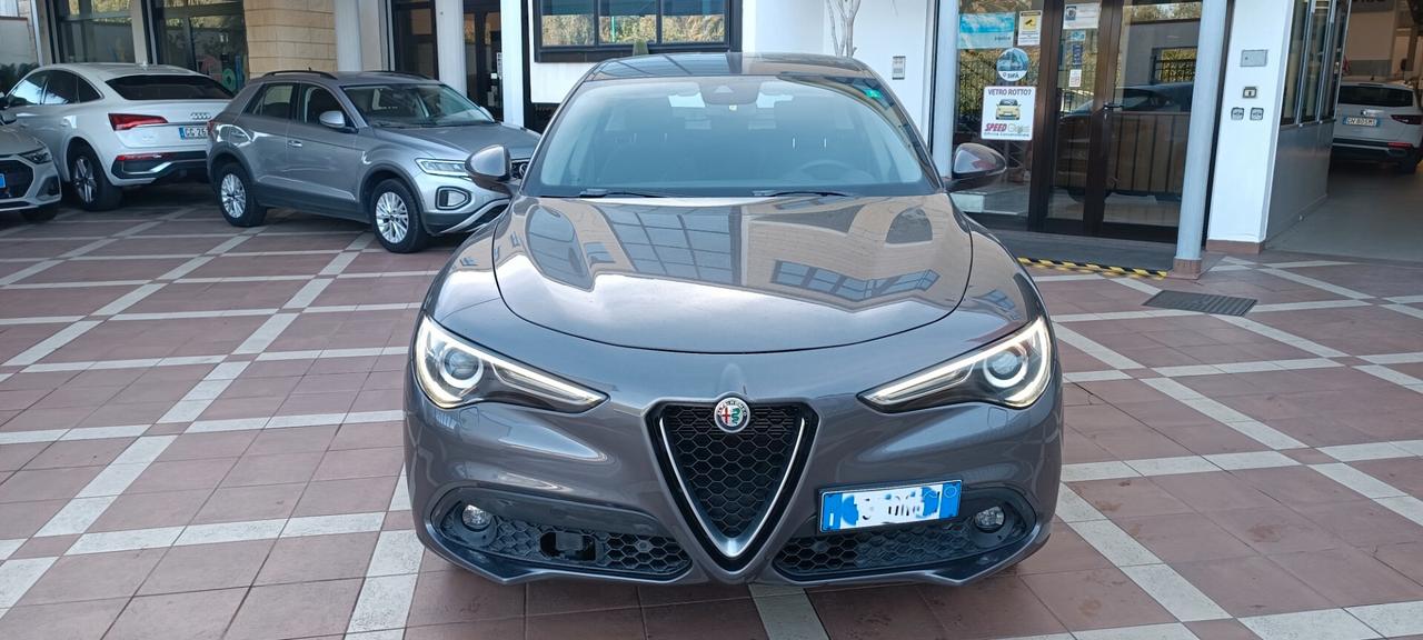 Alfa Romeo Stelvio 2.2 Turbodiesel 190 CV AT8 Q4 Business