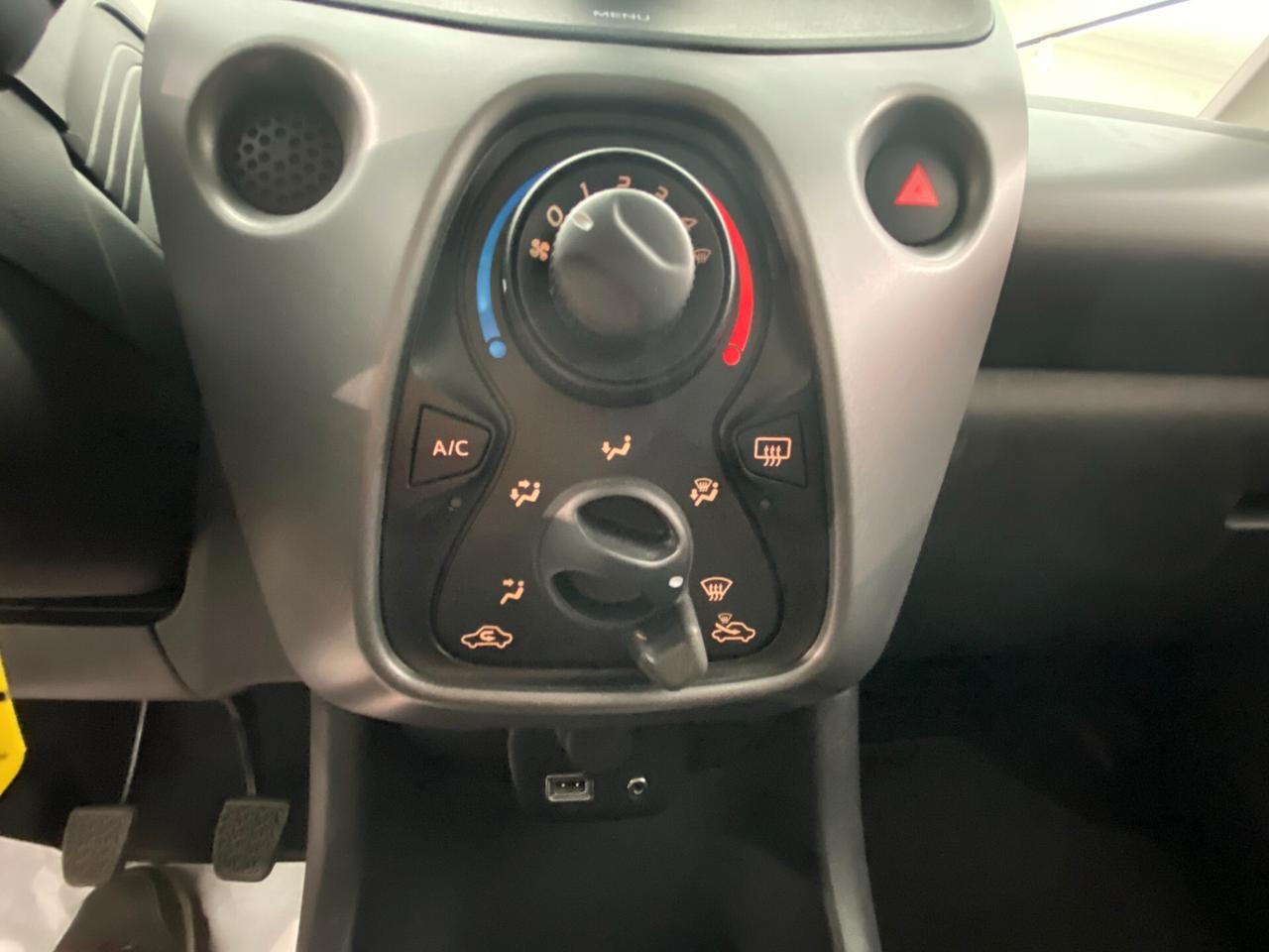 Toyota Aygo X 1.0 VVT-i 72 CV 5 porte Active