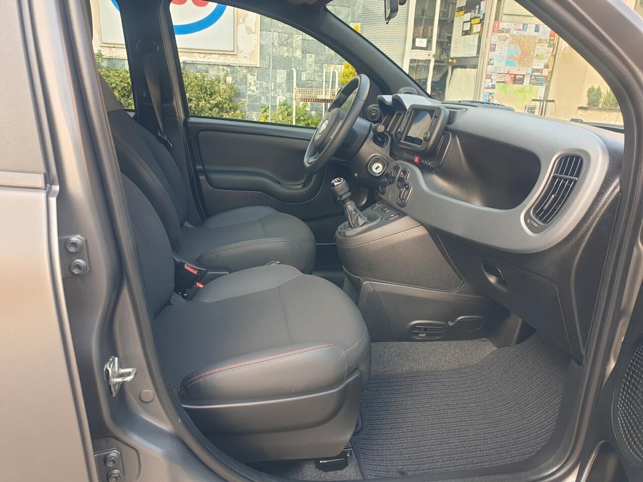 Fiat Panda 1.0 FireFly S&S Hybrid Sport grigio opaco