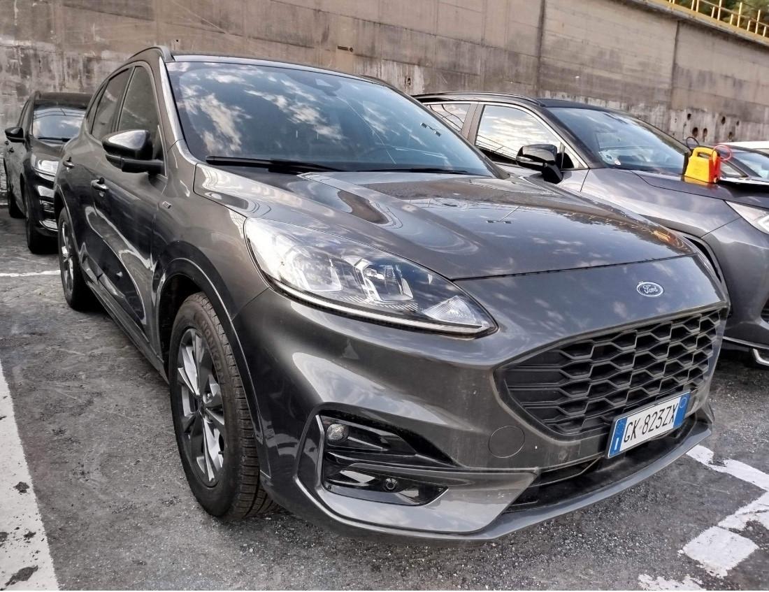 Ford Kuga 1.5 120 CV 2WD ST-Line-2022 49.000Km
