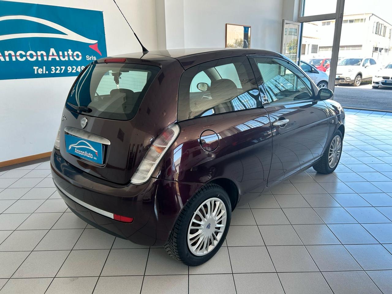 Lancia Y 1.4 X NEOPATENTATI GPL 2009