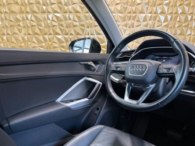 Audi Q3 35 TDI quattro S tronic Business Advanced