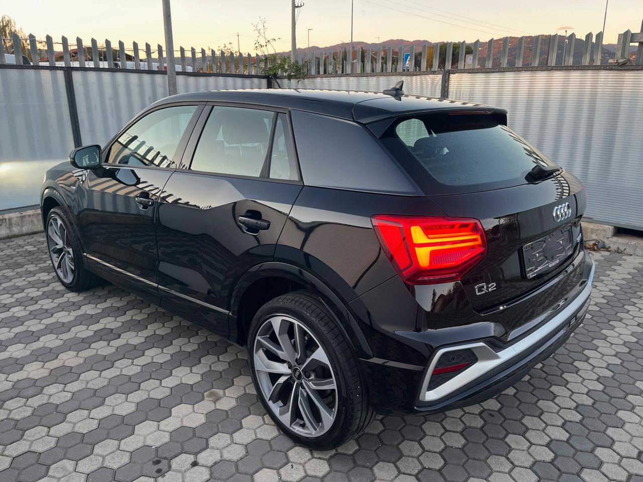 Audi Q2 35 TDI S tronic line Edition