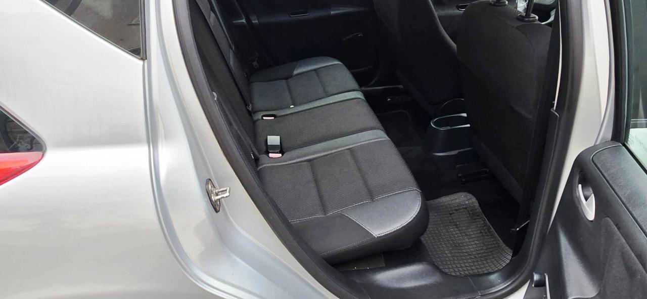 Peugeot 207 1.6 8V HDi 92 cv Sweet Years garanzia