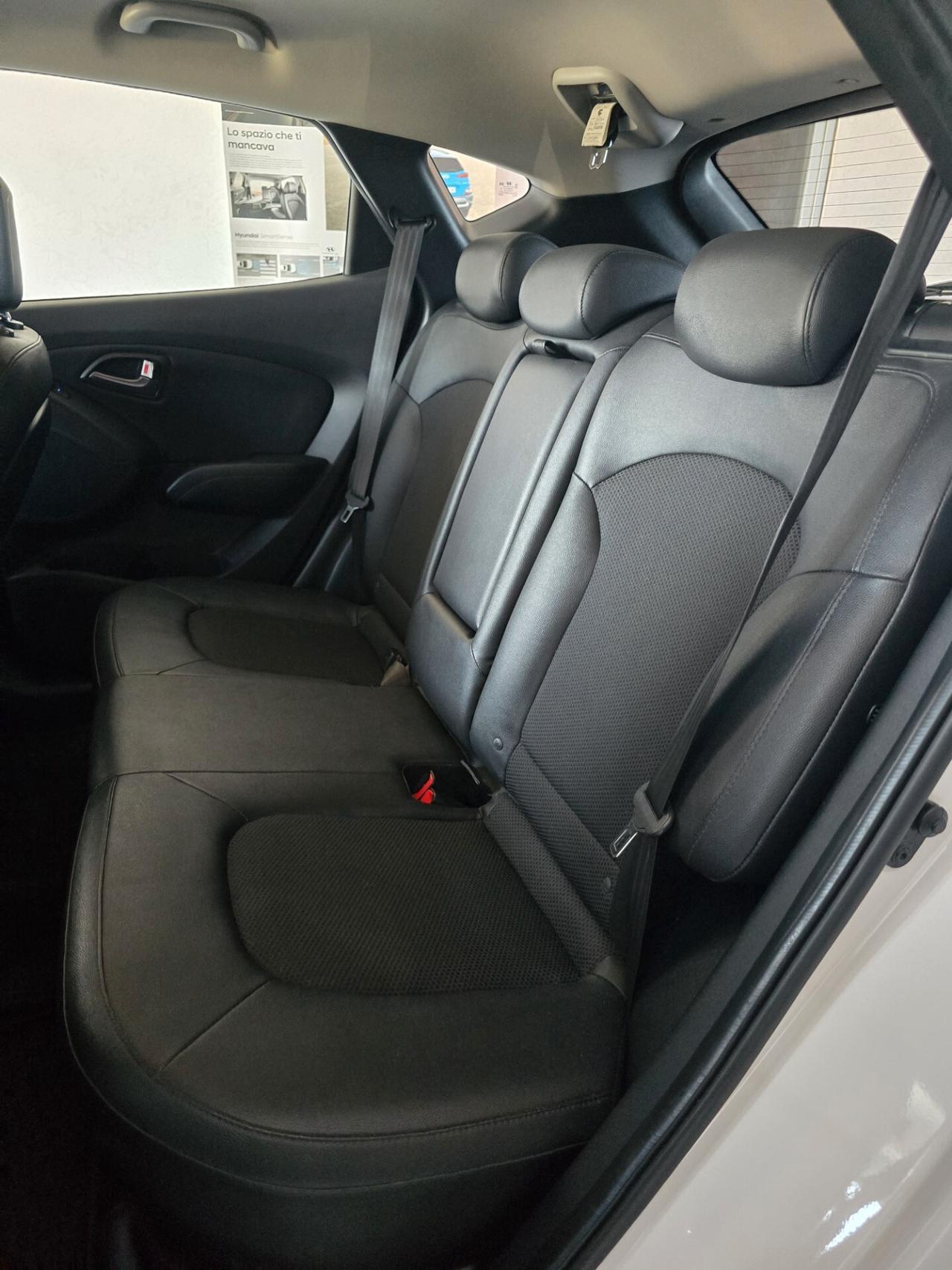 Hyundai iX35 1.7 CRDi 2WD Xpossible