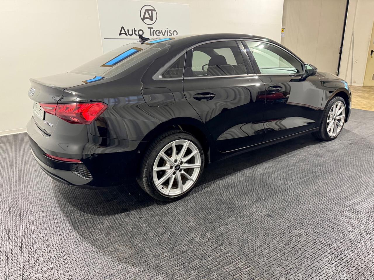 Audi A3 Sedan 35 TFSI Business Advanced