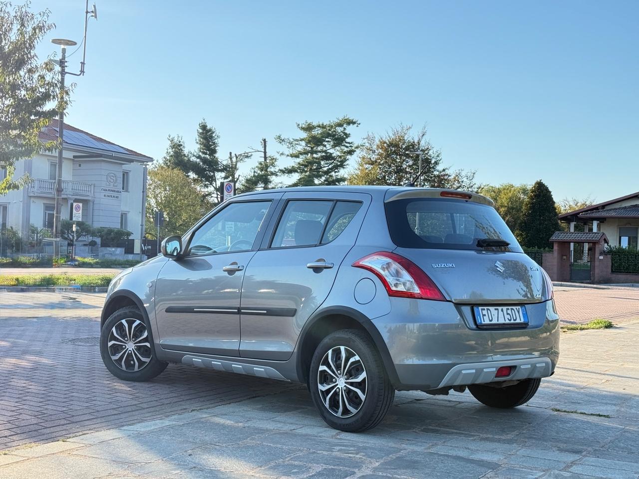 Suzuki Swift 1.2 Dualjet 4WD 5 porte B-Road Bi-Color S&S