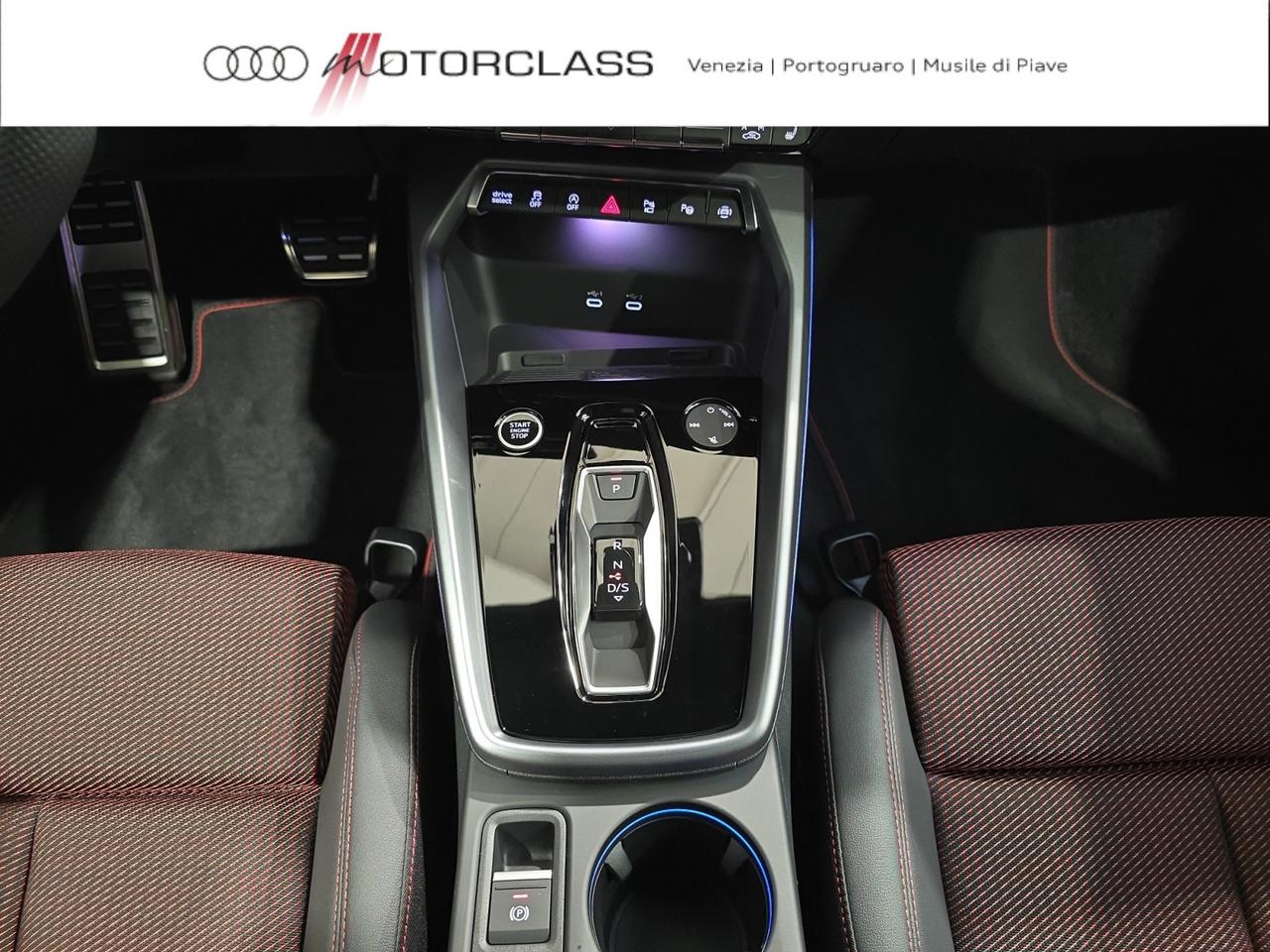 Audi A3 allstreet 2.0 tdi 150cv identity contrast s tronic