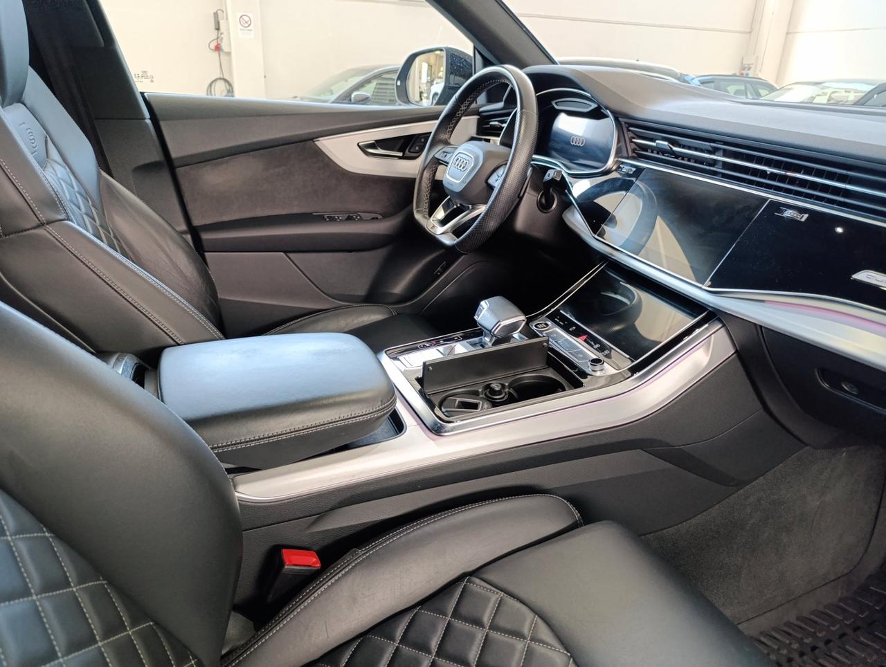 Audi Q8 55 3.0 tfsi mhev Sport quattro tiptronic