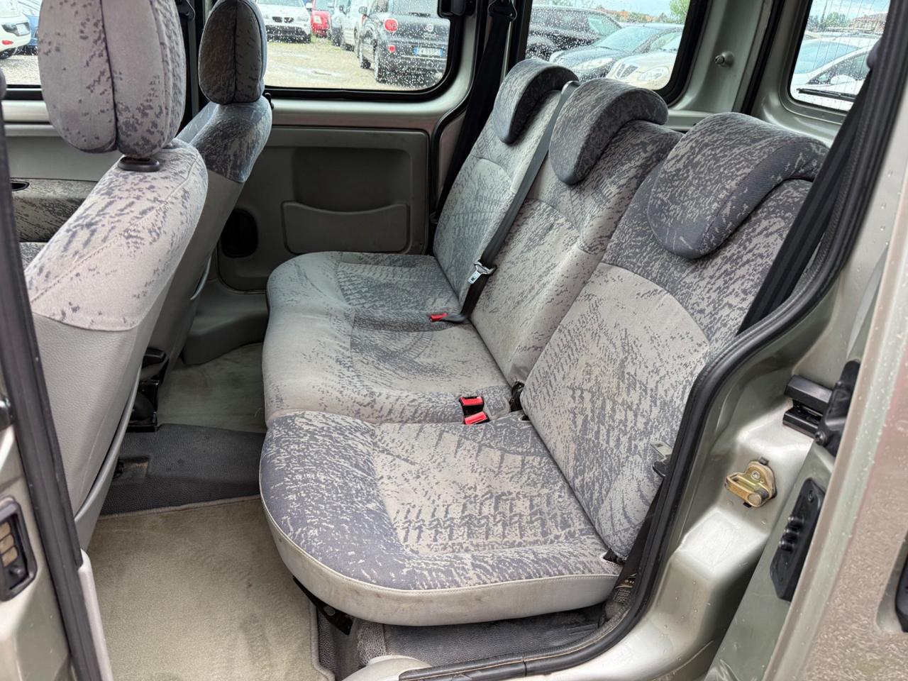 Renault Kangoo 1.9 dCi 4x4 5p. Privilège