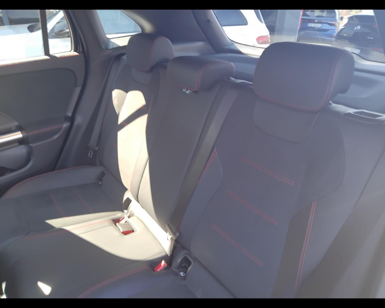 Mercedes-Benz GLA-H247 2020 - GLA 200 d Premium auto