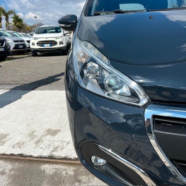 Peugeot 208 PureTech 82 5 porte Allure