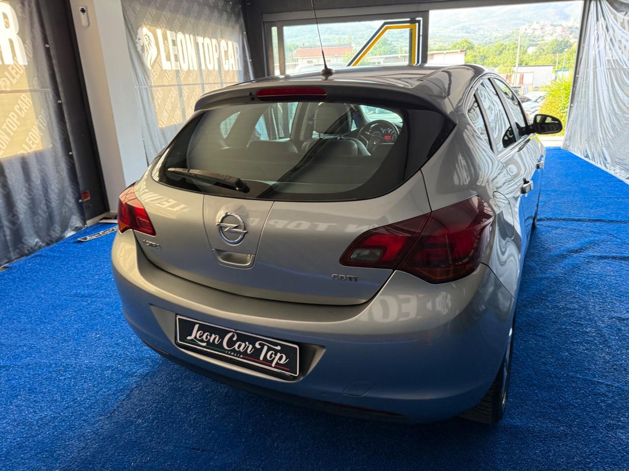 Opel Astra 1.7 CDTI 125CV 5 porte Cosmo distribuzione effettuata
