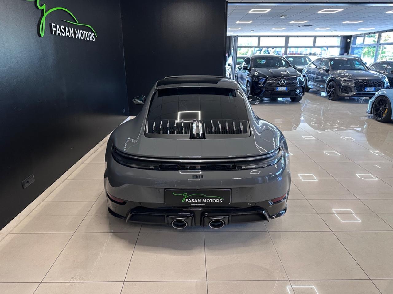 Porsche 911 Coupe 3.6 Carrera 4 GTS auto