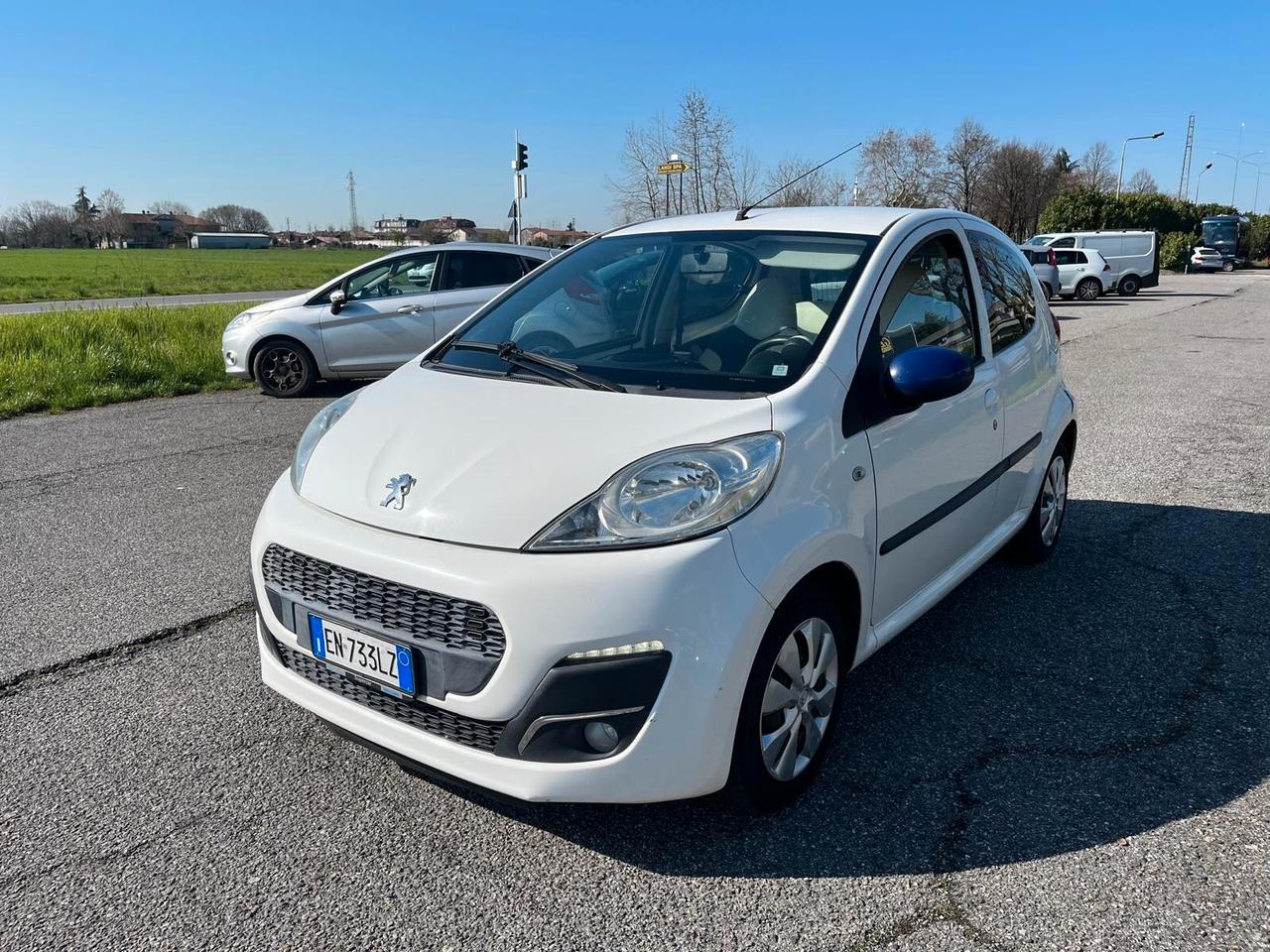 Peugeot 107 1.0 68CV 5p. Superga