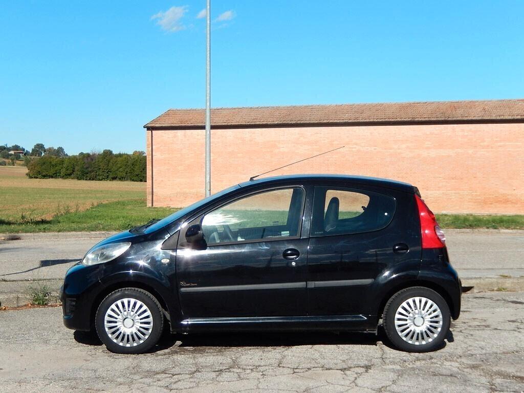 PEUGEOT 107 1.0 benzina con SOLO 100000Km