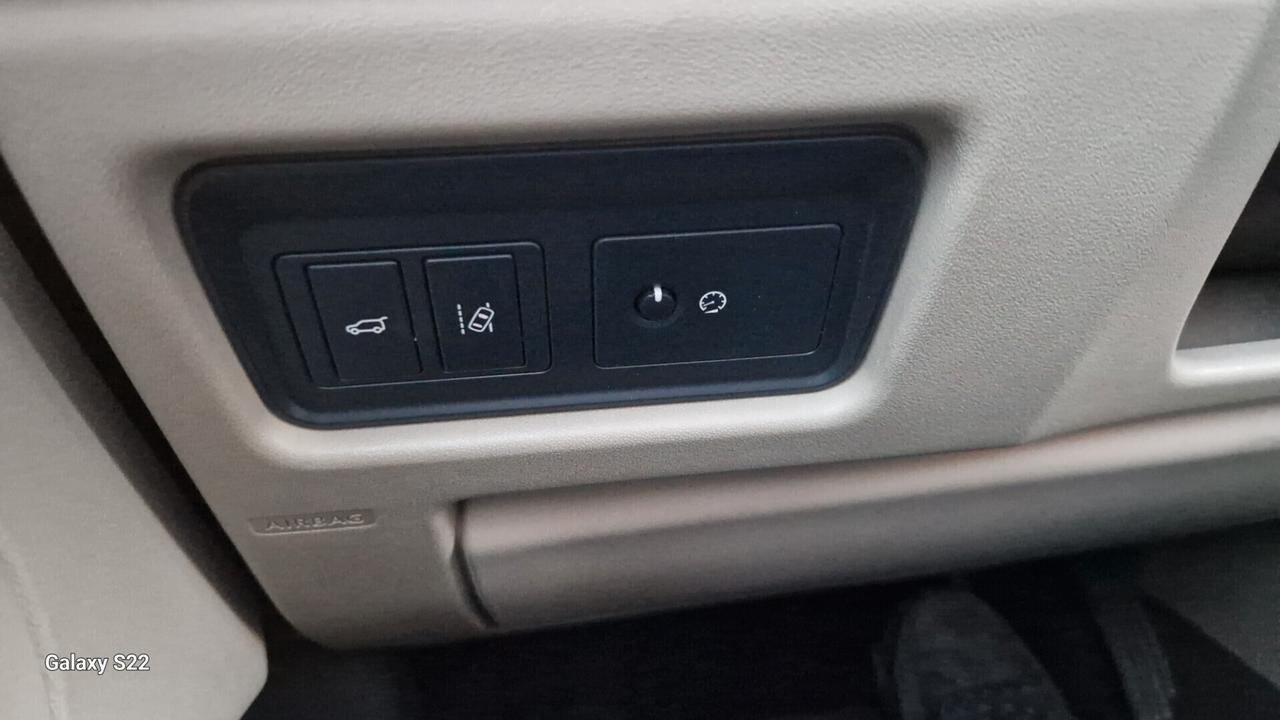 Land Rover Discovery Sport 2.0 TD4 180 full