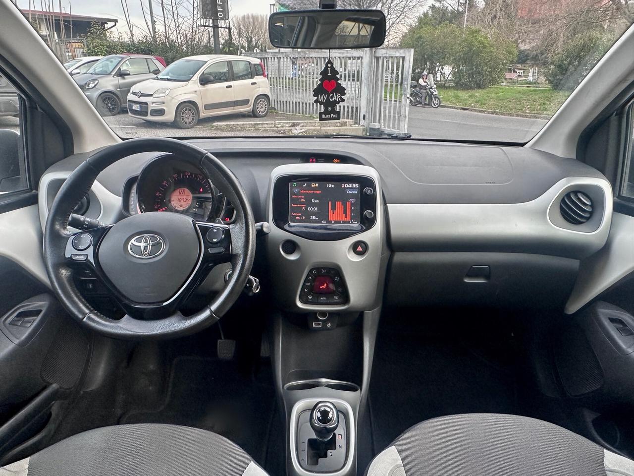 Toyota Aygo 1.0 VVT-i 69 CV 5 porte x-play TSS MMT MEDIA TOUCH SCREEN GARANZIA PERMUTE E RATE