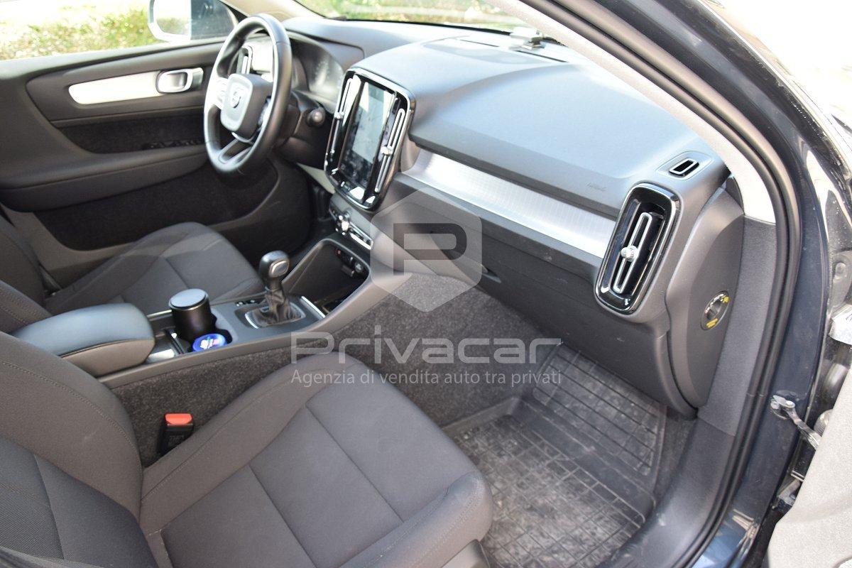 VOLVO XC40 D3 Momentum Pro