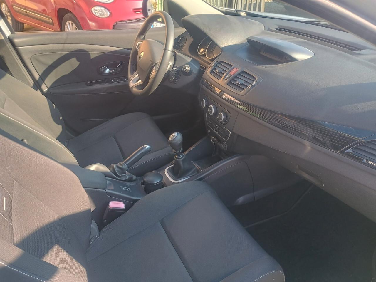 Renault Megane Mégane 1.9 dCi 130CV Attractive