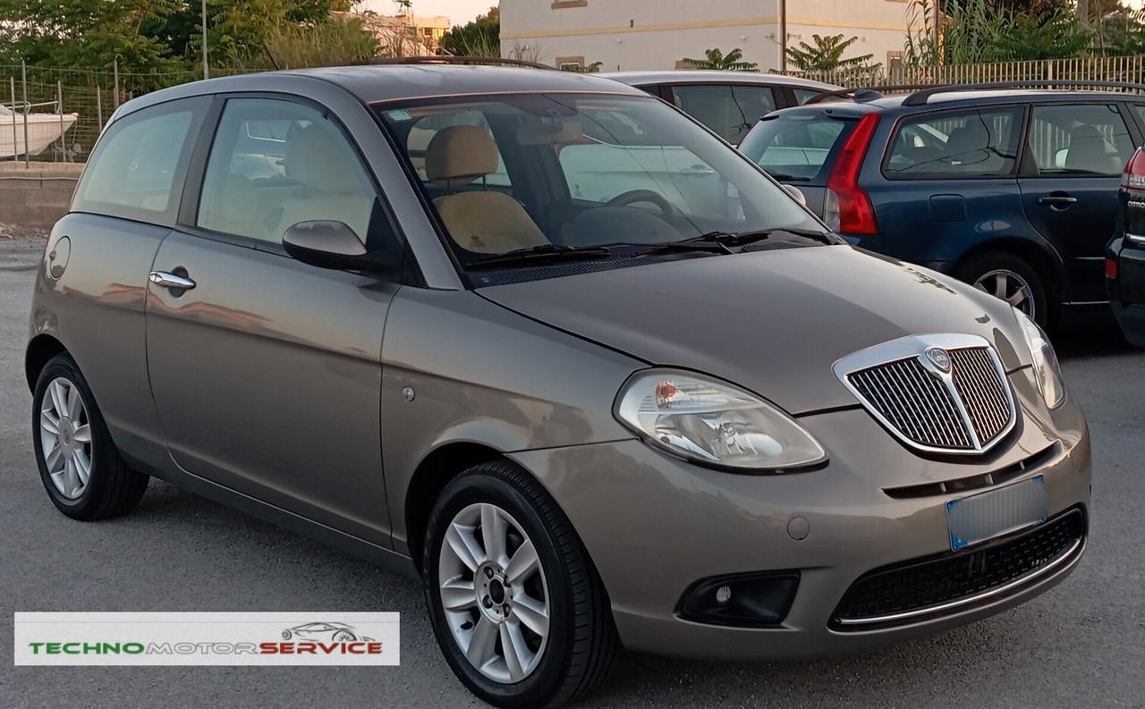 Lancia Ypsilon 1.3 Multijet 16V Oro
