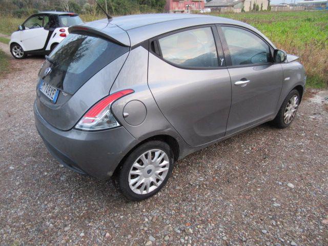 LANCIA Ypsilon 1.2 69 CV 5 porte S&S Platinum