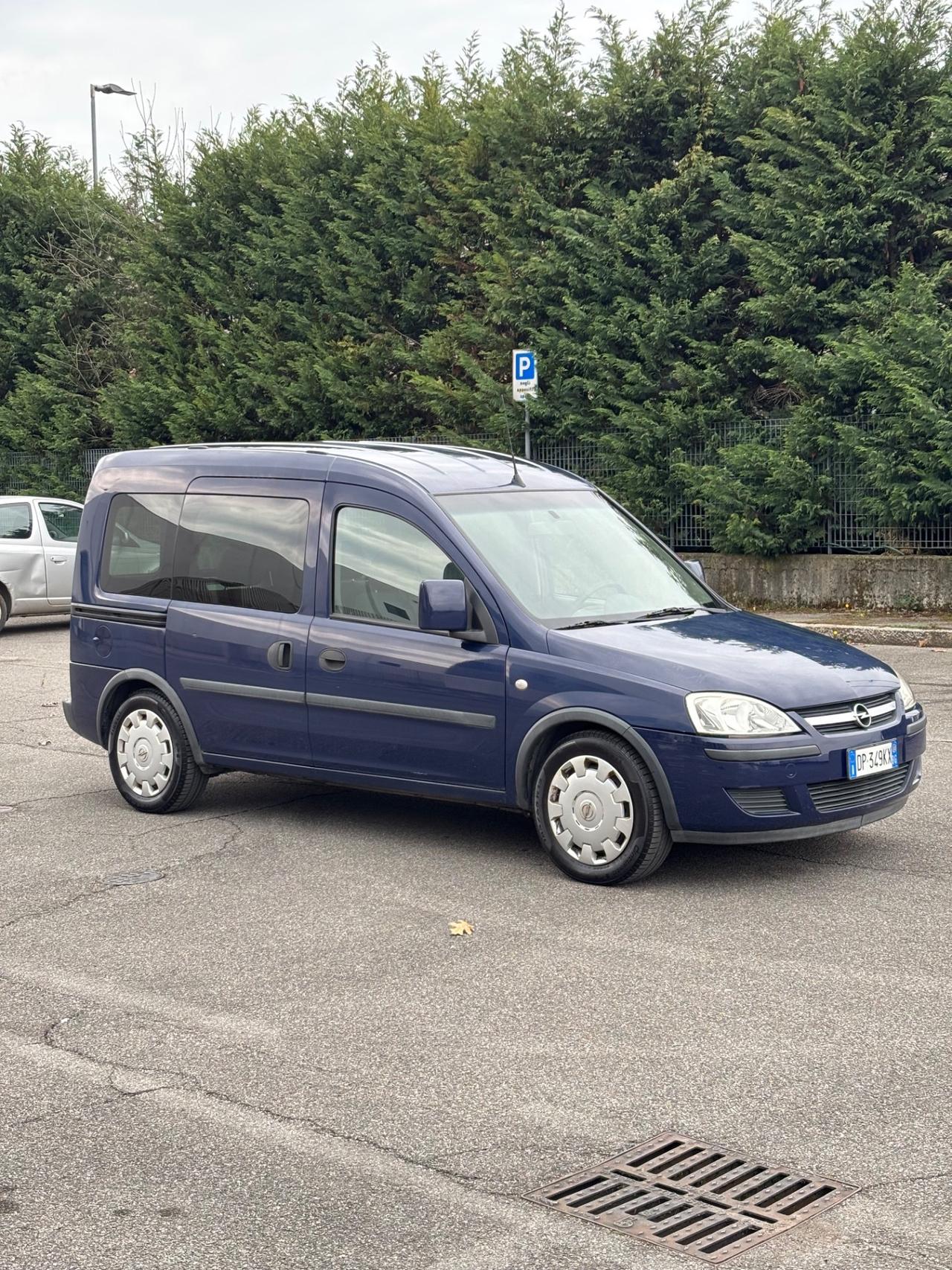 Opel Combo 1.6 CNG Metano 5p. Tour Enjoy GARANZIA