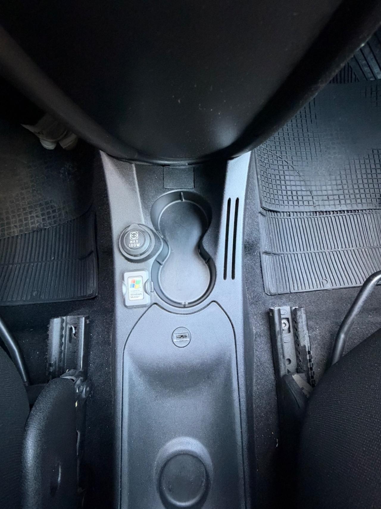 Lancia Ypsilon 1.3 MJT 75 CV Elle