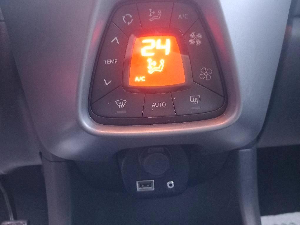 Toyota Aygo 1.0 VVT-i 72 CV 5 porte x-play MMT