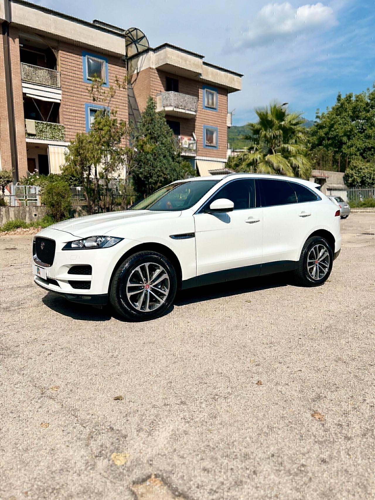 Jaguar F-Pace 2.0 D 180 CV AWD Prestige