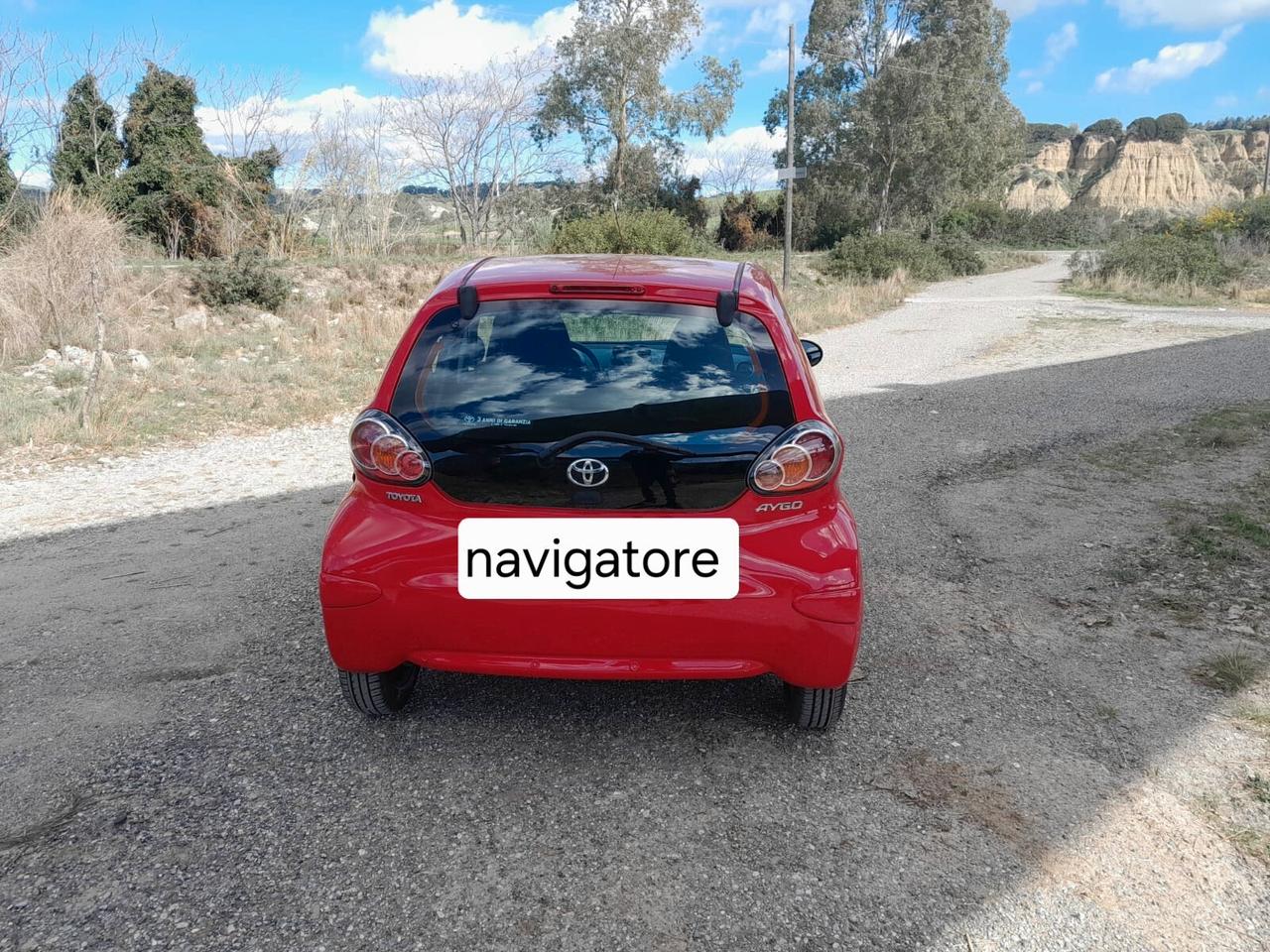 Toyota Aygo 1.0 12V VVT-i 5 porte navigatore