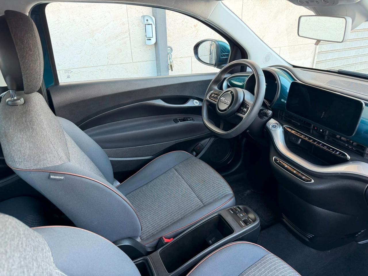 Fiat 500 500e Berlina 42 kWh La Prima