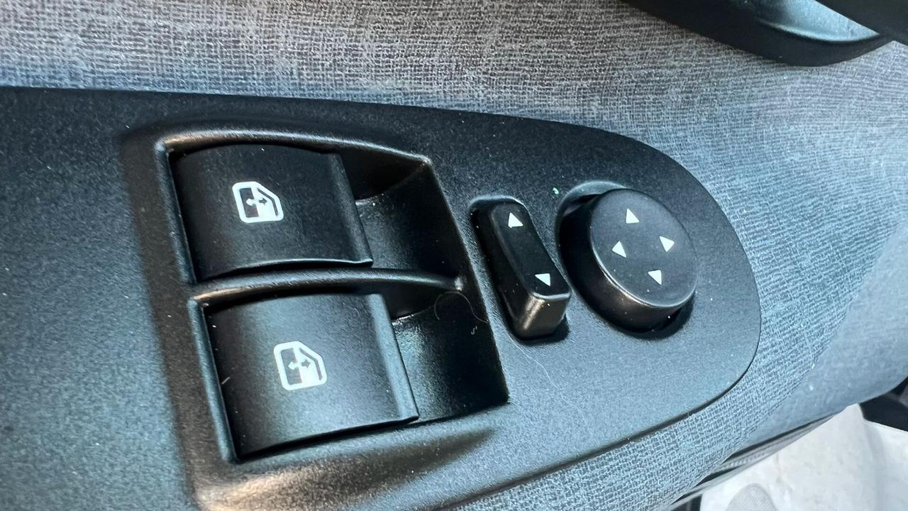 Lancia Ypsilon 1.0 FireFly 5 porte S&S Hybrid Gold