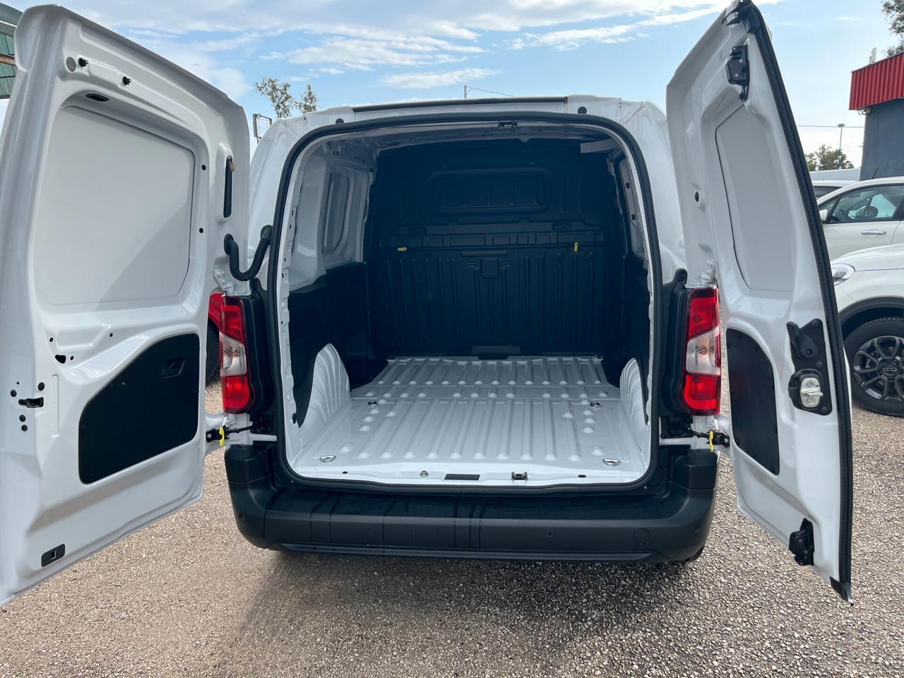 Doblò serie 2 VAN CH1 1.5 BlueHdi 100cv KM ZERO