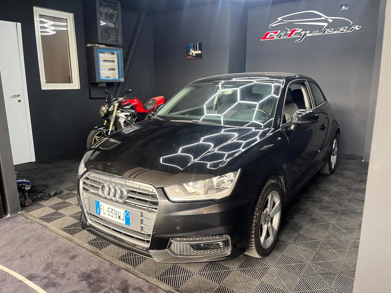 Audi A1 Sportback 1.6 TDI 116 CV (2017) – Prestazioni e Stile