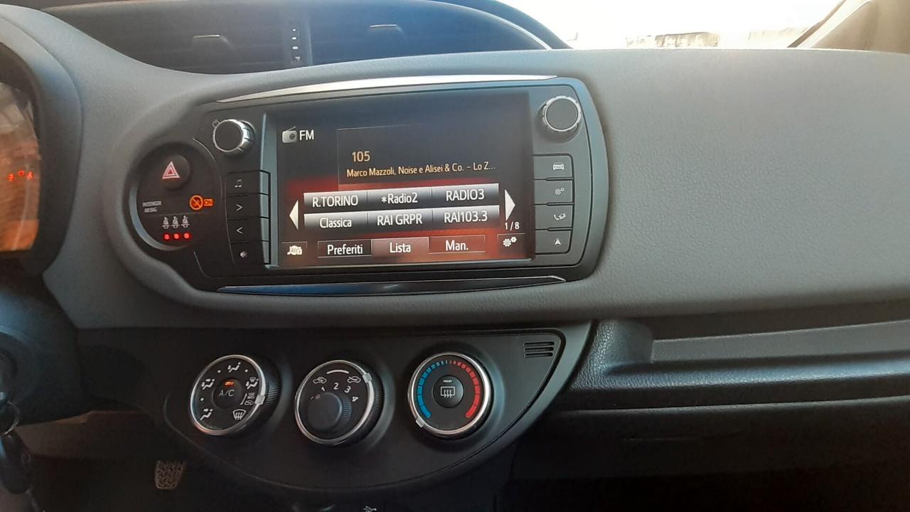 Toyota Yaris 1.0 benzina 5 porte ideale neopatentati