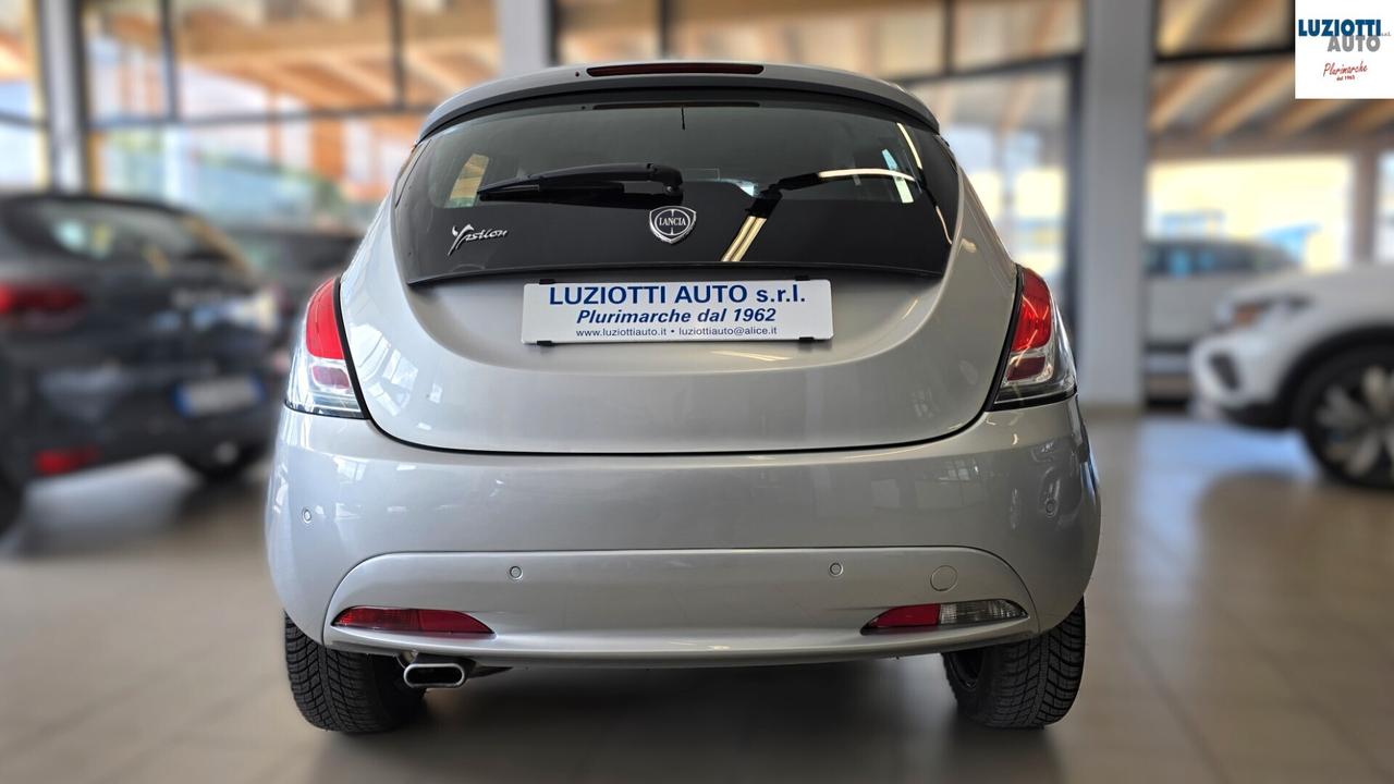 Lancia Ypsilon 1.2 69 CV 5 porte Gold