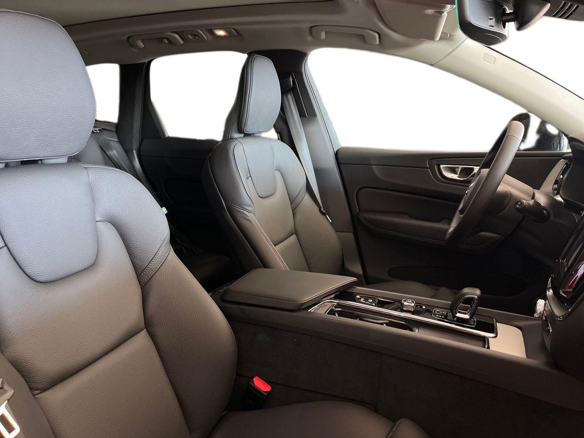 VOLVO XC60 2.0 t6 phev Plus Dark awd auto