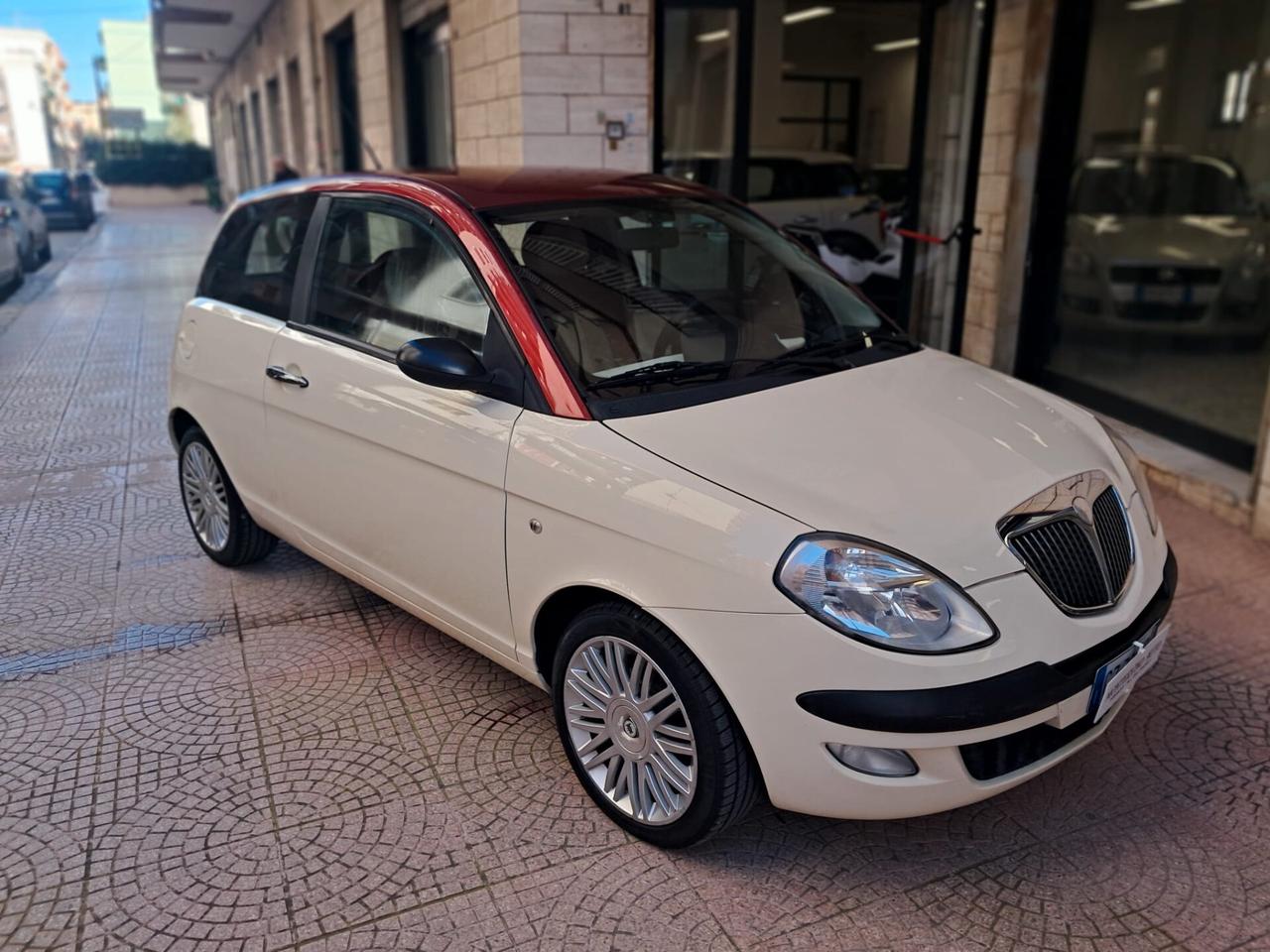 LANCIA YPSILON 1.2 BICOLOR-NEOPATENTATI-Euro3490