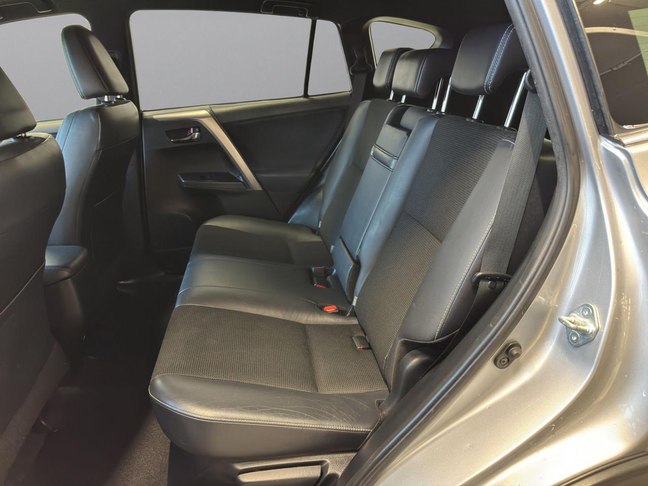 Toyota Rav4 2.5 vvt-i h Style 4wd e-cvt my17