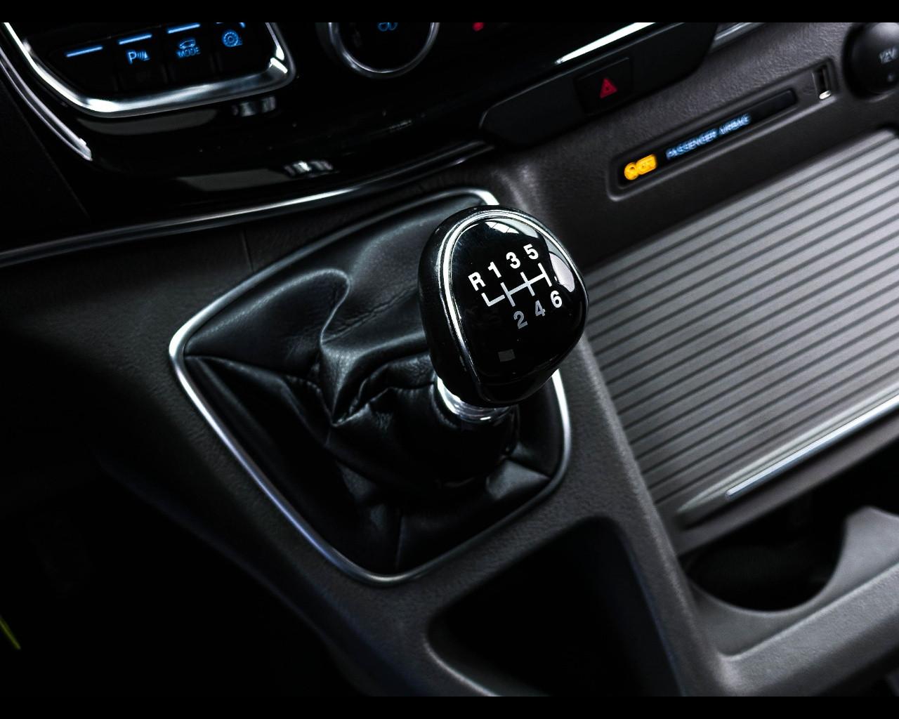 FORD Tourneo Custom - Tourneo Custom 320 2.0 EcoBlue 130CV PC Titanium