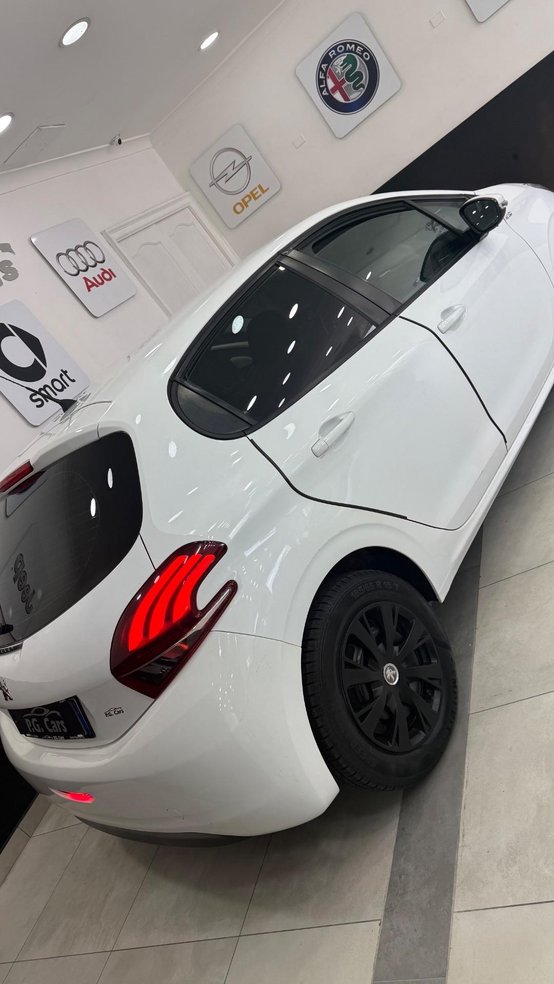 Peugeot 208 BlueHDi 75 5 porte Allure