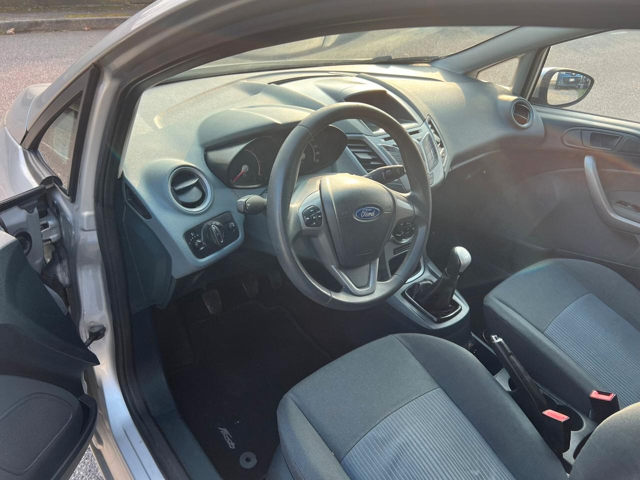 Ford Fiesta 1.5 TDCi 75CV 5 porte Titanium