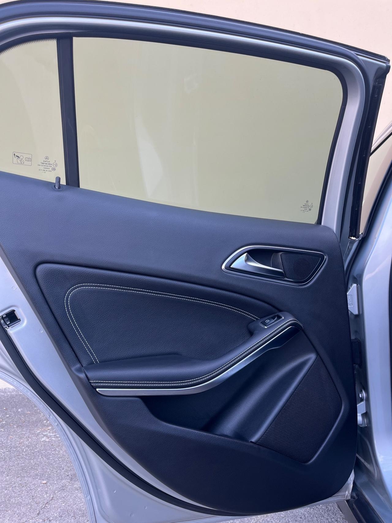 Mercedes-benz GLA 220 CDI Automatic 4Matic Premium