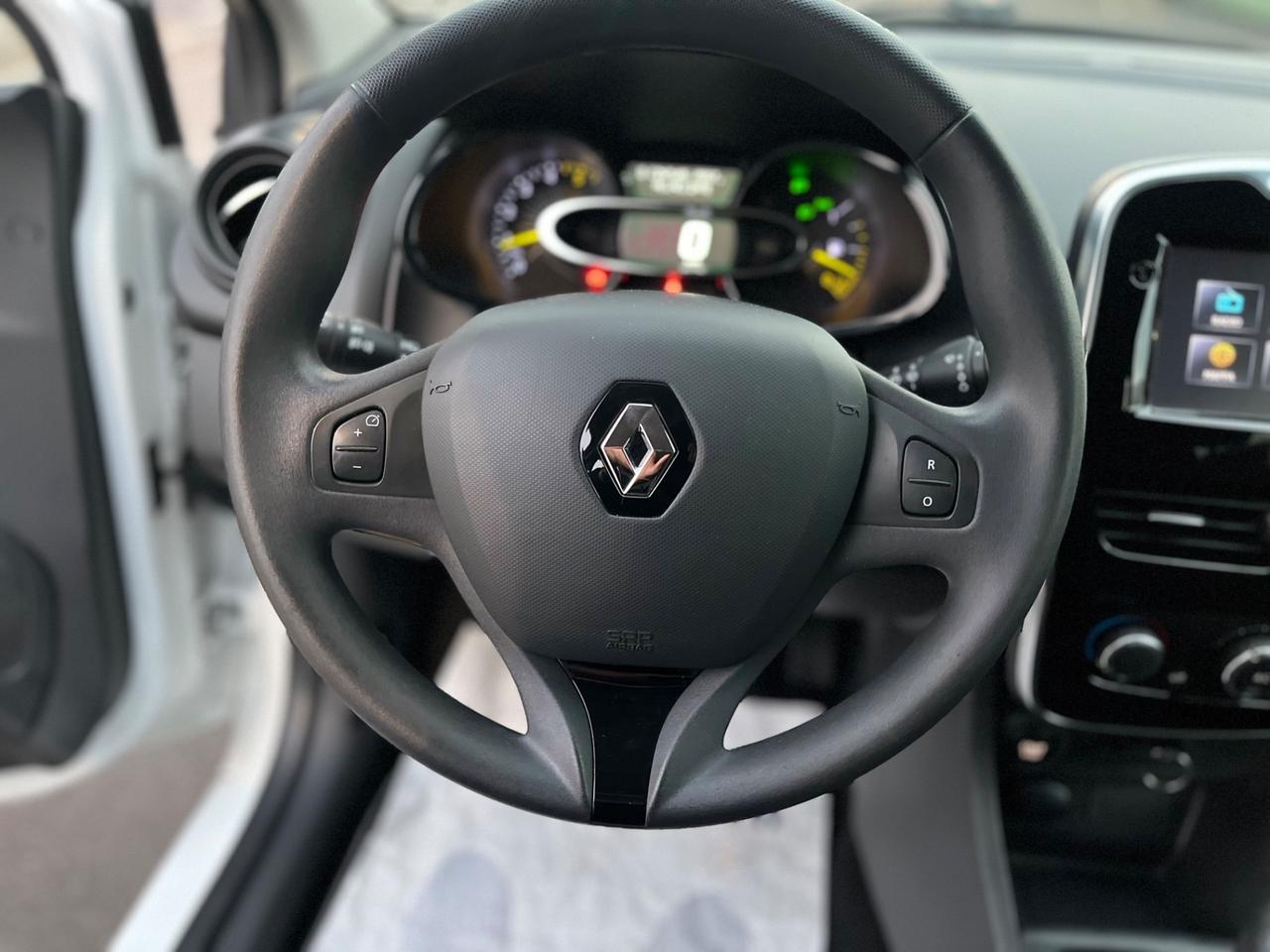 Renault Clio 1.5 dci 75cv 5p Costume National