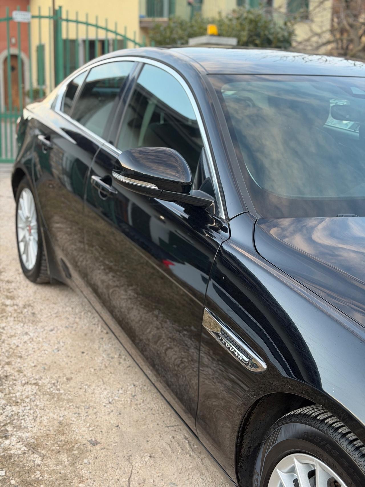 Jaguar XE 2.0 D PRESTIGE KMCERT UNICOPR FULLED