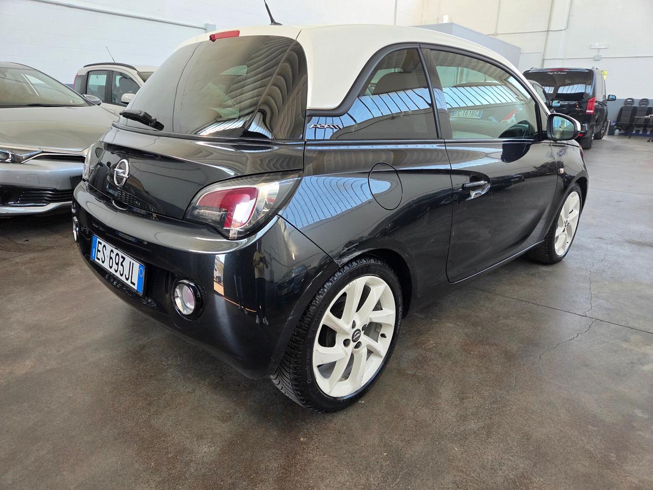 Opel Adam 1.2 70 CV