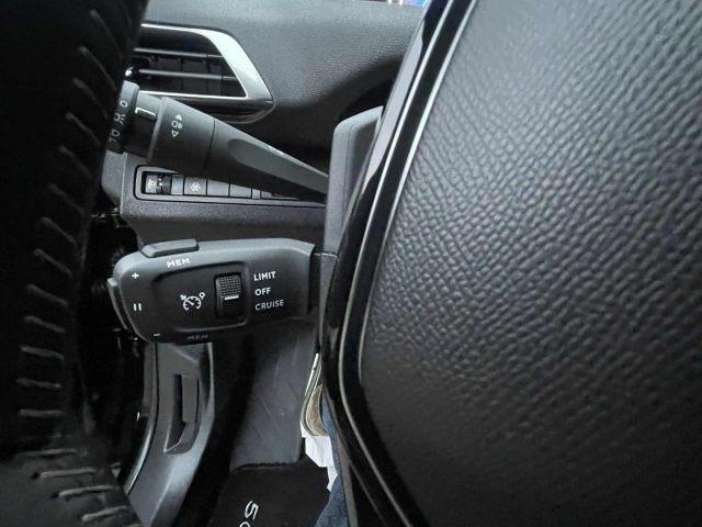 PEUGEOT 5008 PureTech Turbo 130 S&S ALLURE Pack PARI AL NUOVO