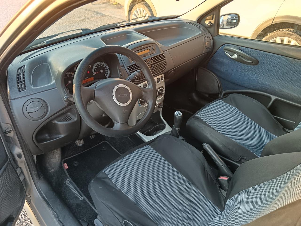 Fiat Punto 1.9 JTD 3P SPORTING