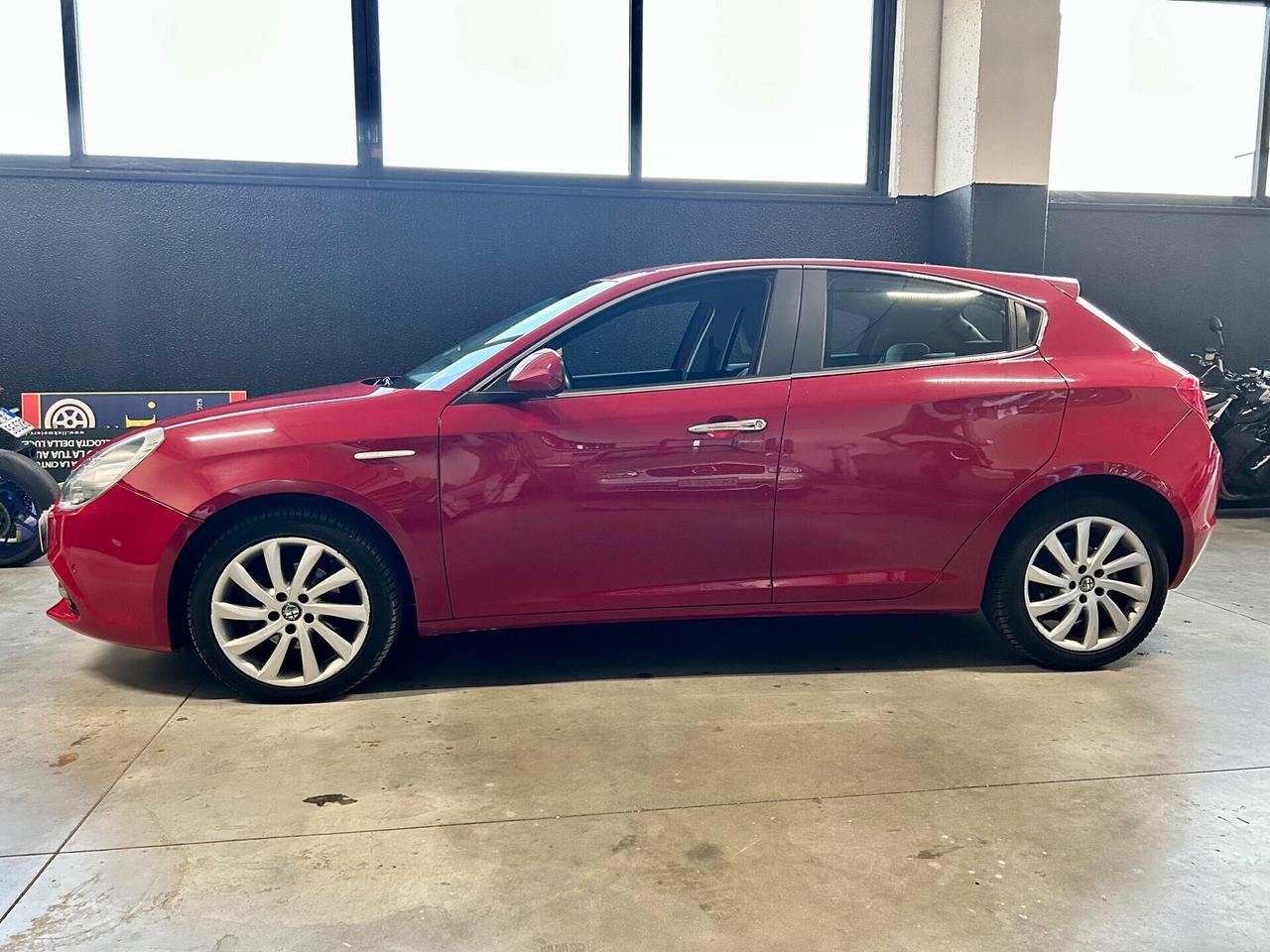 Alfa Romeo Giulietta 1.6 JTDM-2 120 CV